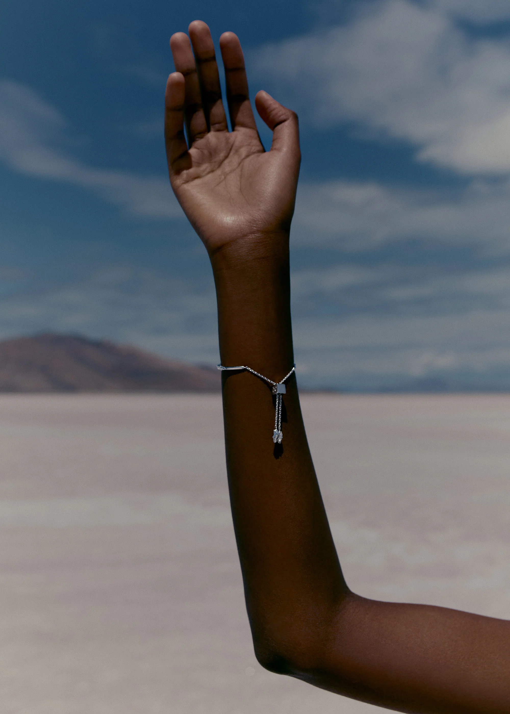 Eroz Bangle - Silver in rhodium plated brass - Image 2